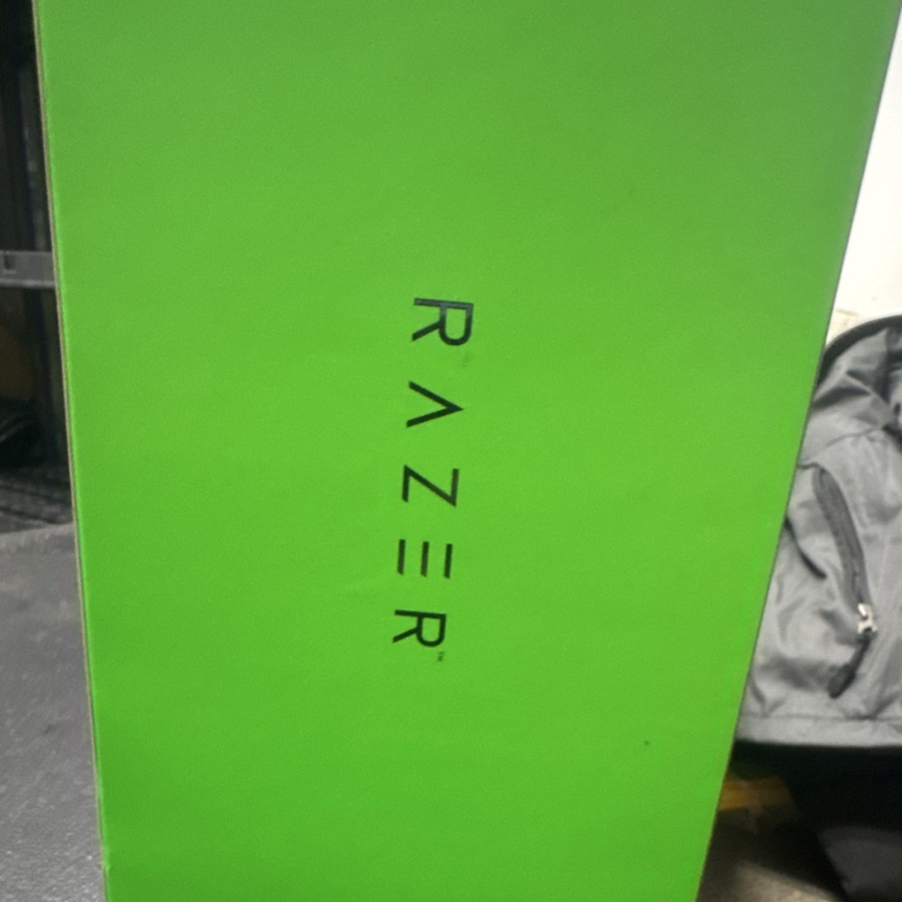 Razer Nari Essential Wireless Gaming Headset THX Spatial Audio Black