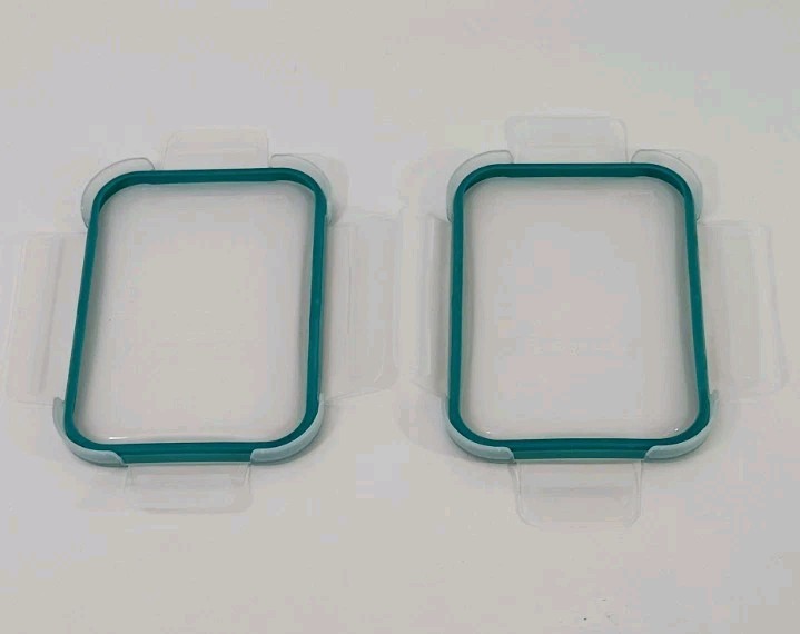 Original Snapware Storage Rectangle Leakproof Replacement Lids ~ LOT OF 2