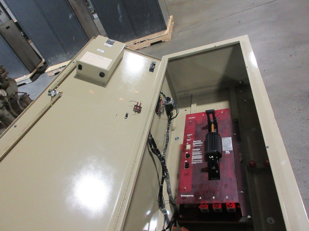 McGraw-Edison Onan Automatic Transfer Switch OTBCA400-4XU/3101F 400A Used