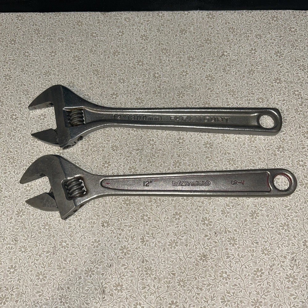 adjustable wrenches (2)