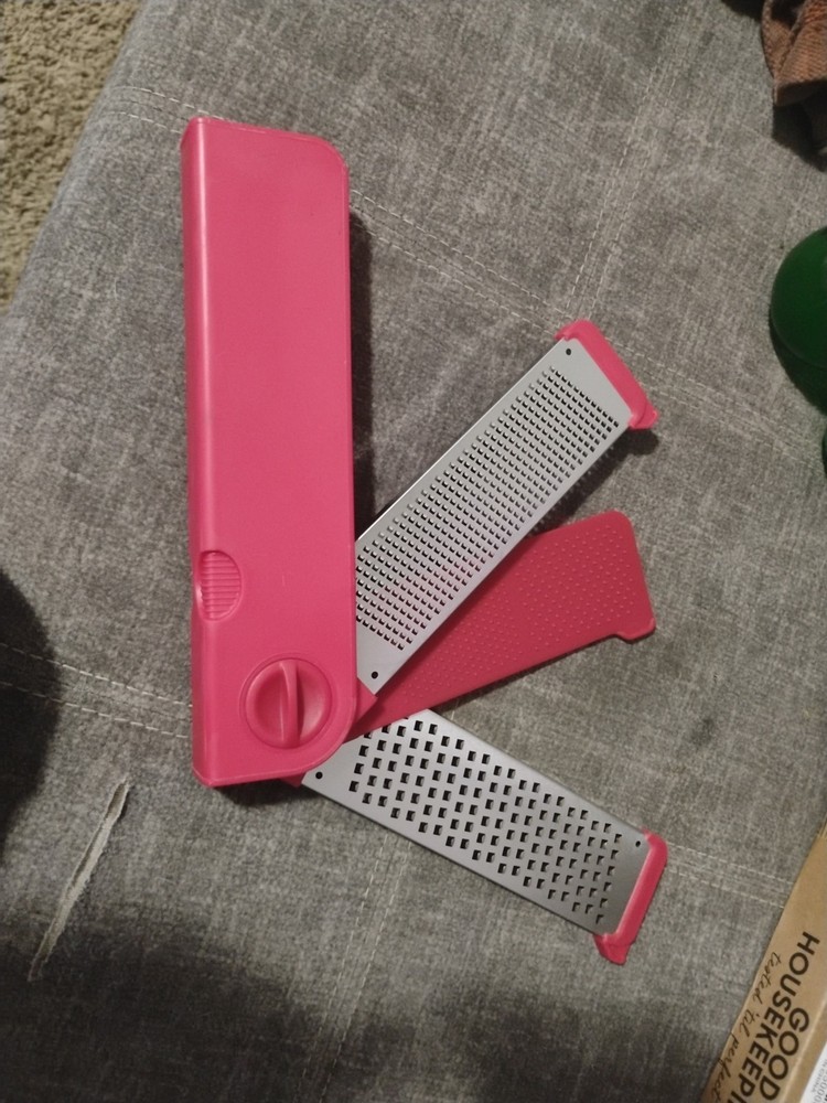 Good Housekeeping Multi Blade Folding Cheese Grater Red