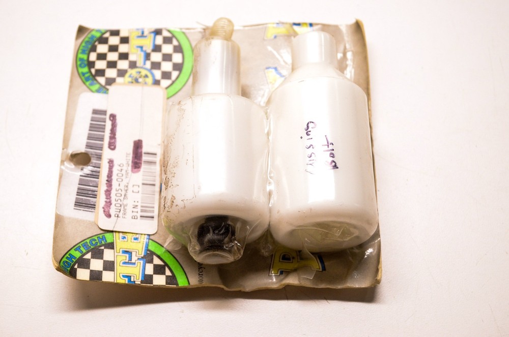 Pro-Tek 0505-0046 White Frame Sliders NOS