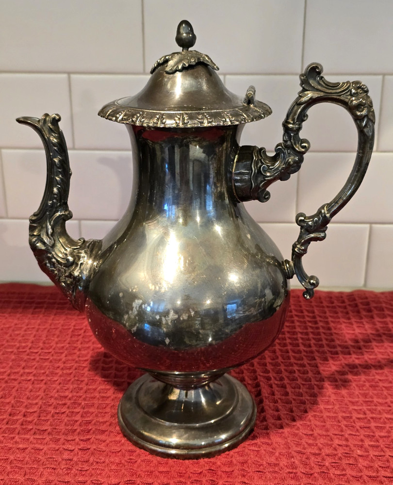 VTG #112 Unique Silver-Plated Large 12.5" Teapot ~ Very Detailed Scrolled Design