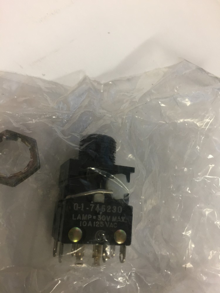 01-745230  LICON SWITCH  NOS