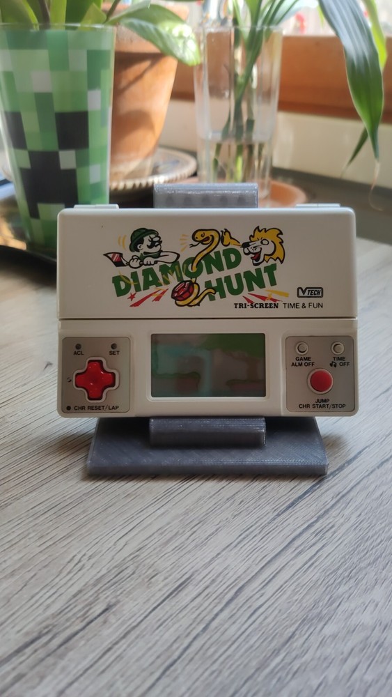 Vintage game VTECH Diamond Hunt Tri-Screen console