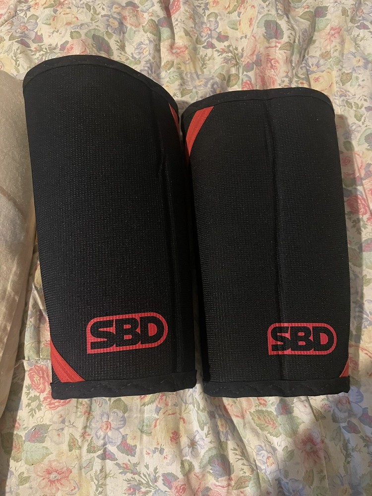 sbd knee sleeves