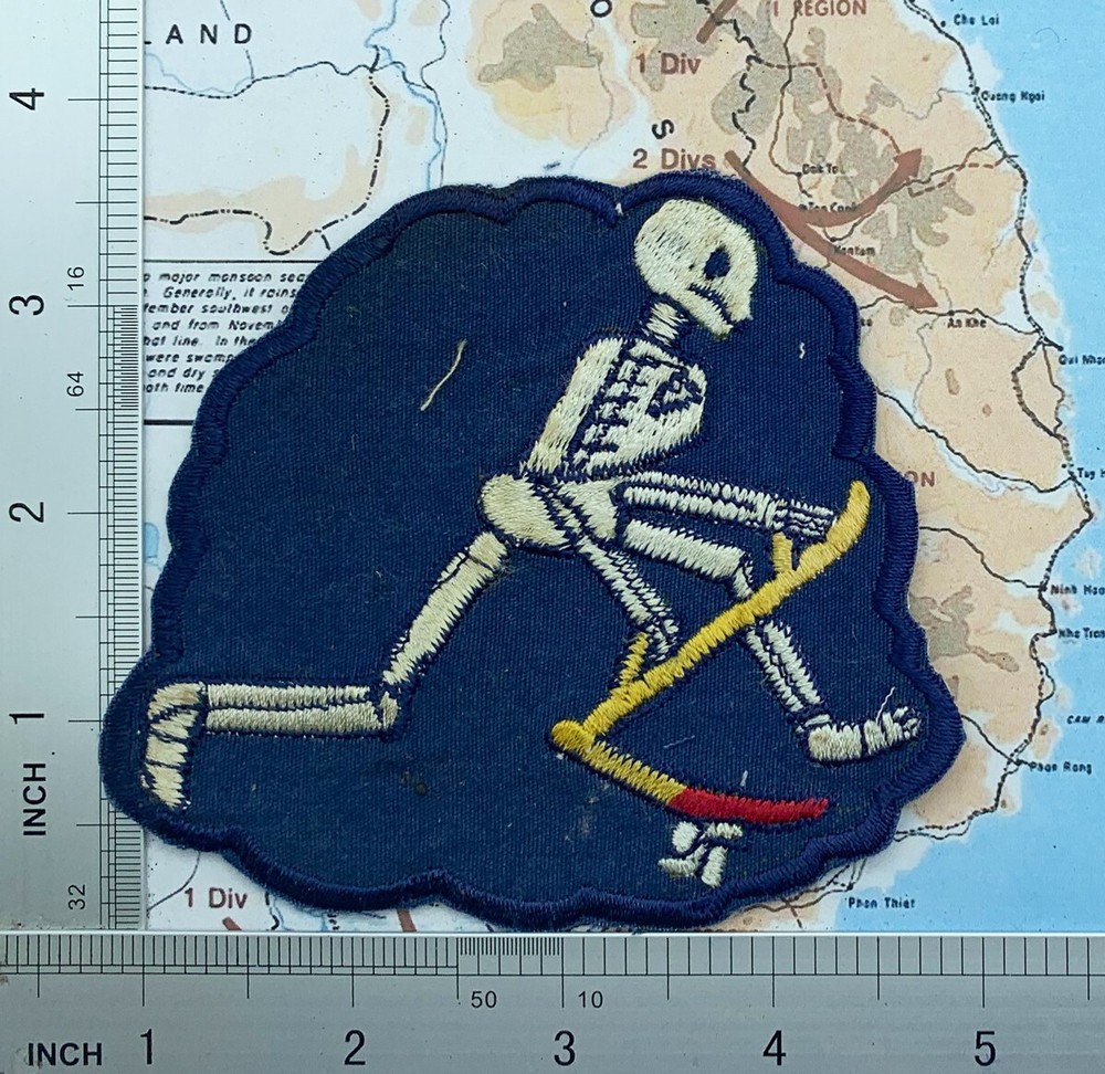 patch , USAF 13th Bomb Squadron DEVILS OWN GRIM REAPERS Patch , t9-288