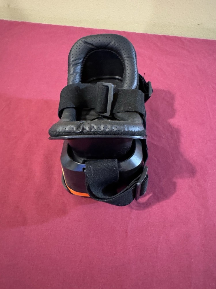 FEEBZ VR HEADSET
