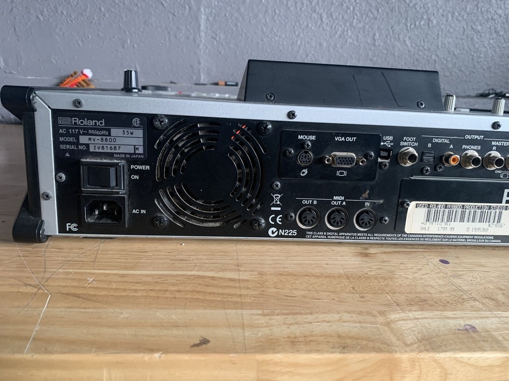 roland mv 8800