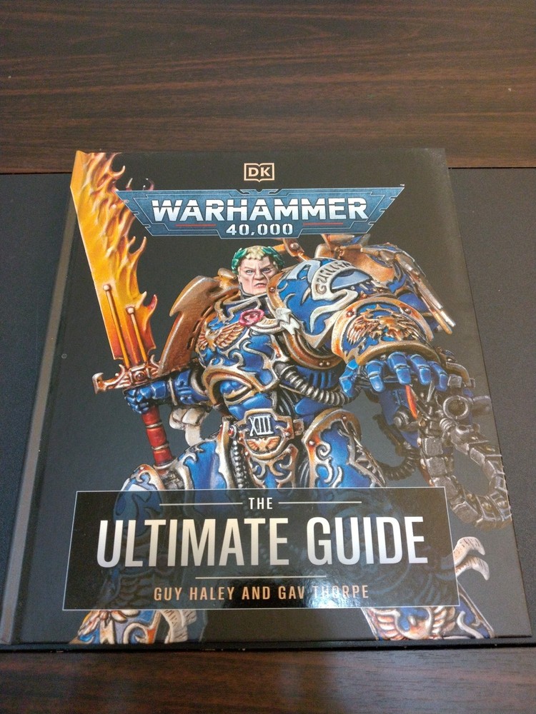 Warhammer 40,000 The Ultimate Guide Book
