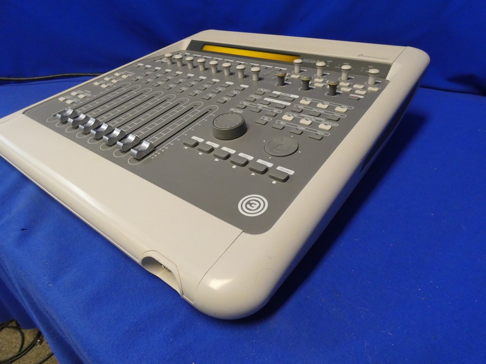 Digidesign 003 (Part # 9100-38030-00) Firewire Audio Interface & Control Surface