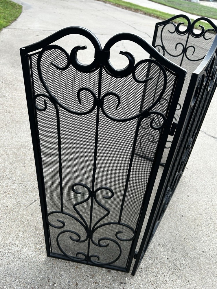 Black metal fireplace screen - Folds Flat - Nice Scrollwork