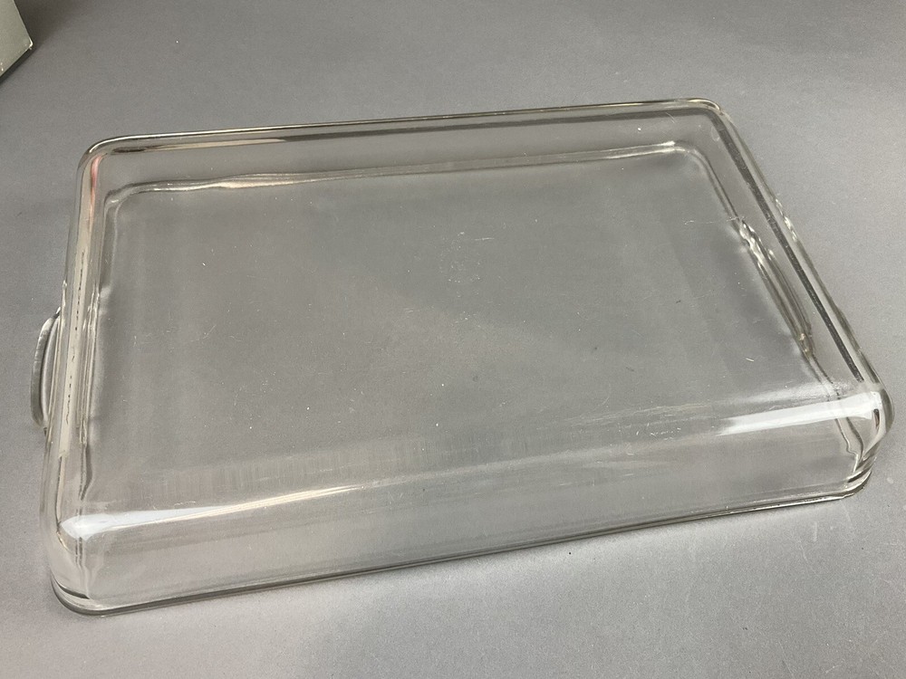 Wm. A. Rogers Gallery Baker 3 Quart With Box 15"