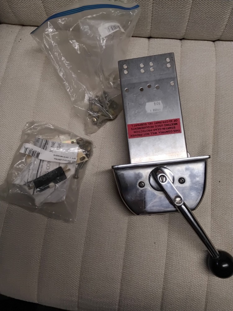 SEASTAR SOLUTIONS Single Lever Engine Control Throttle Shift Marine