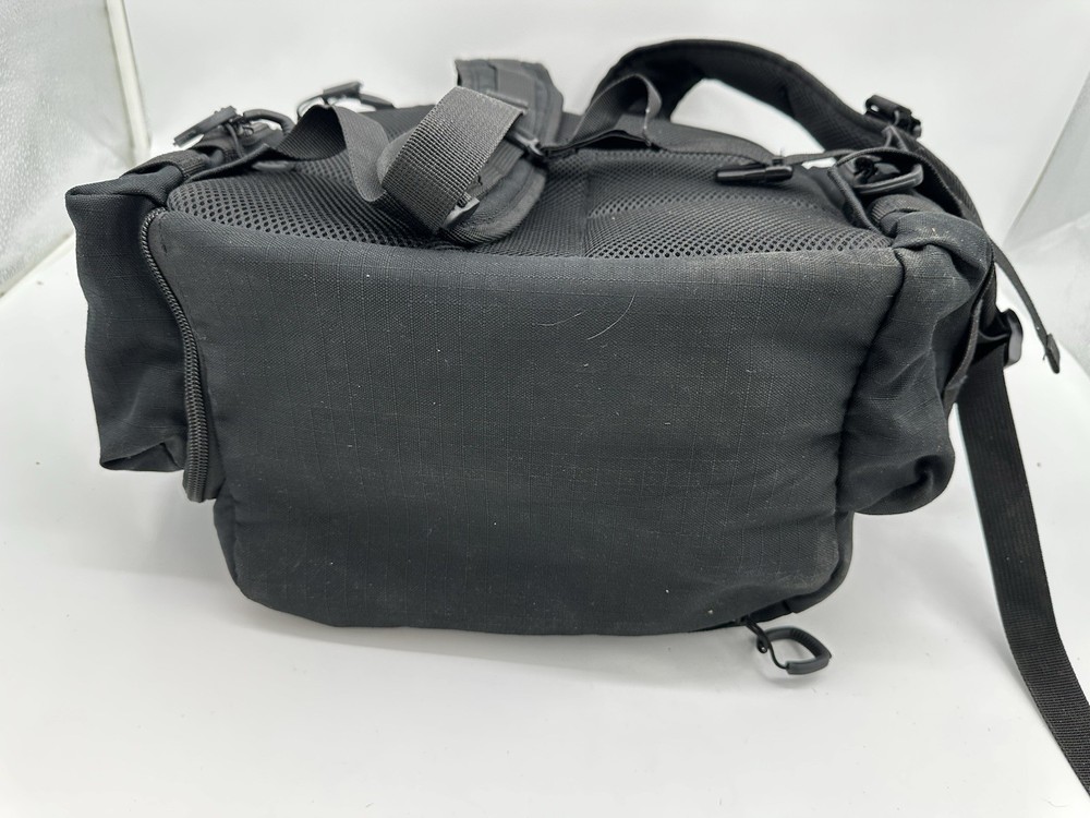 SOG Tactical Day Pack Backpack w/2 Pistol Cases
