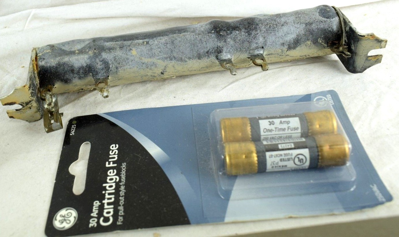 1930's-40's Vintage Tube Radio Resistors Transistors Big Lot 2 Cigar Boxes Full