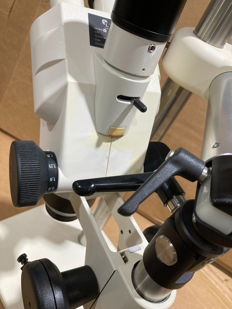 Zeiss Trinocular Stereo microscope Stemi 2000-C with Stand