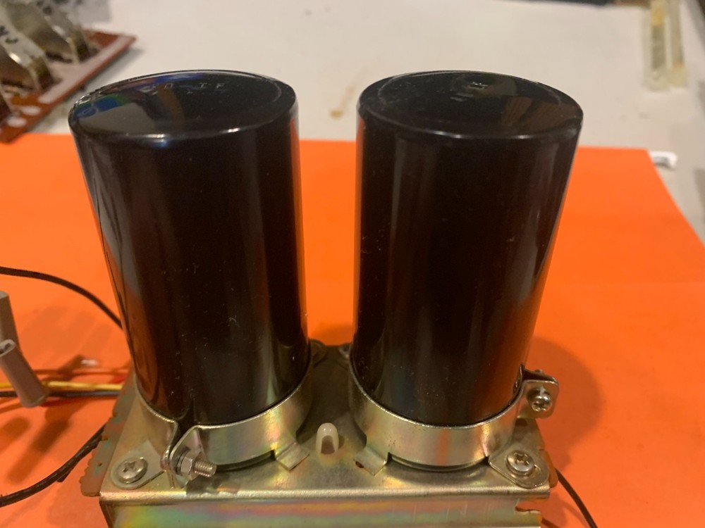 Sansui AU-7700 Integrated Stereo Amplifier - Filter Capacitors + Board