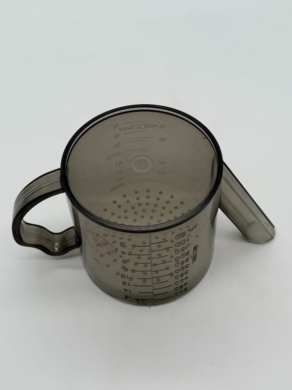 Robinson Design Group Heavy Acrylis 2 Cup Gravy Strainer