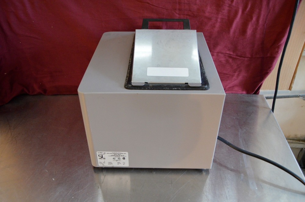 VWR Water bath Model 1225PC DIGITAL
