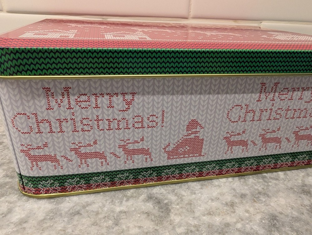 Merry Christmas Tin