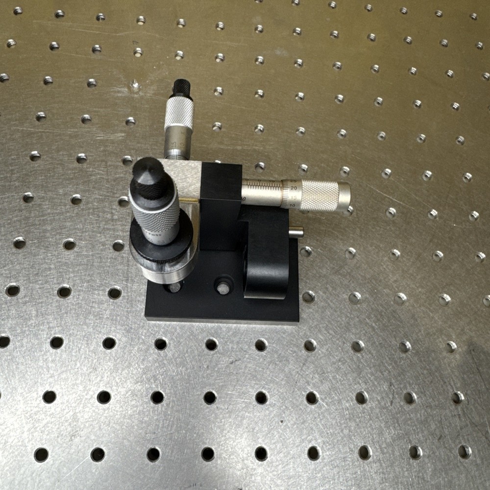 Newport Spatial Filter, Three-Axis MODEL: 900