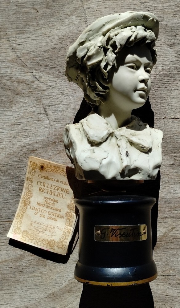 G. Viseutin Bust Statue