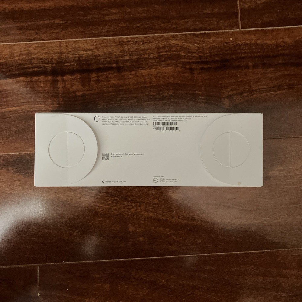 Apple Watch SE (2nd Gen) 40mm Empty Box with Charging Cable