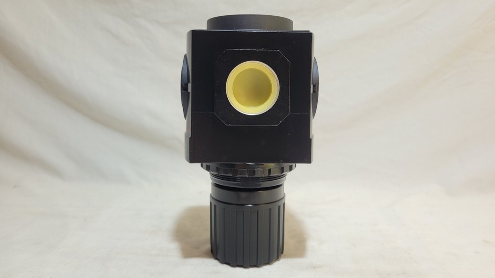 Aro R37461-300 Regulator, 3000Srs, (Read Description)