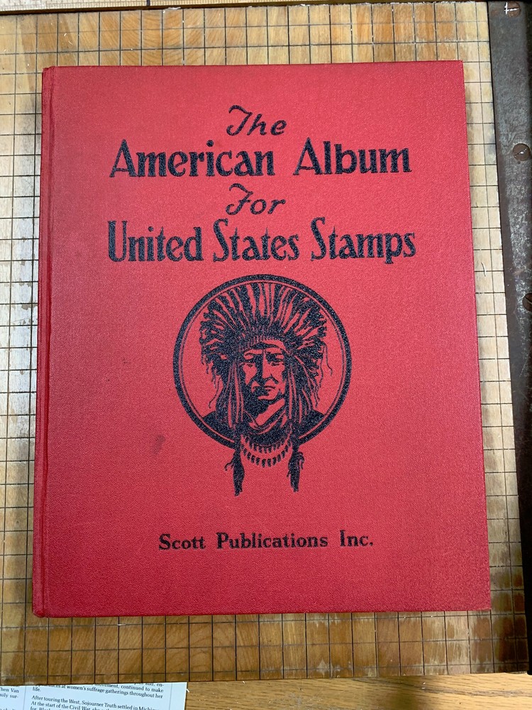 Scott American Stamp Album 1939 edition Great Condition w Back of Book Pages! |