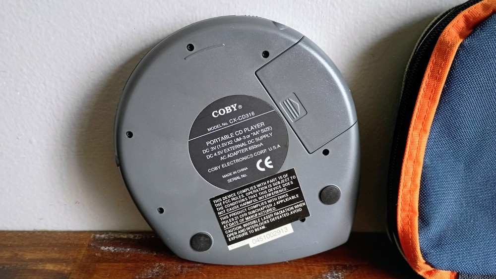 COBY (CX-CD316) Portable CD Player LCD Anti-Skip ➕ Belt Loop Case Rugged Outback