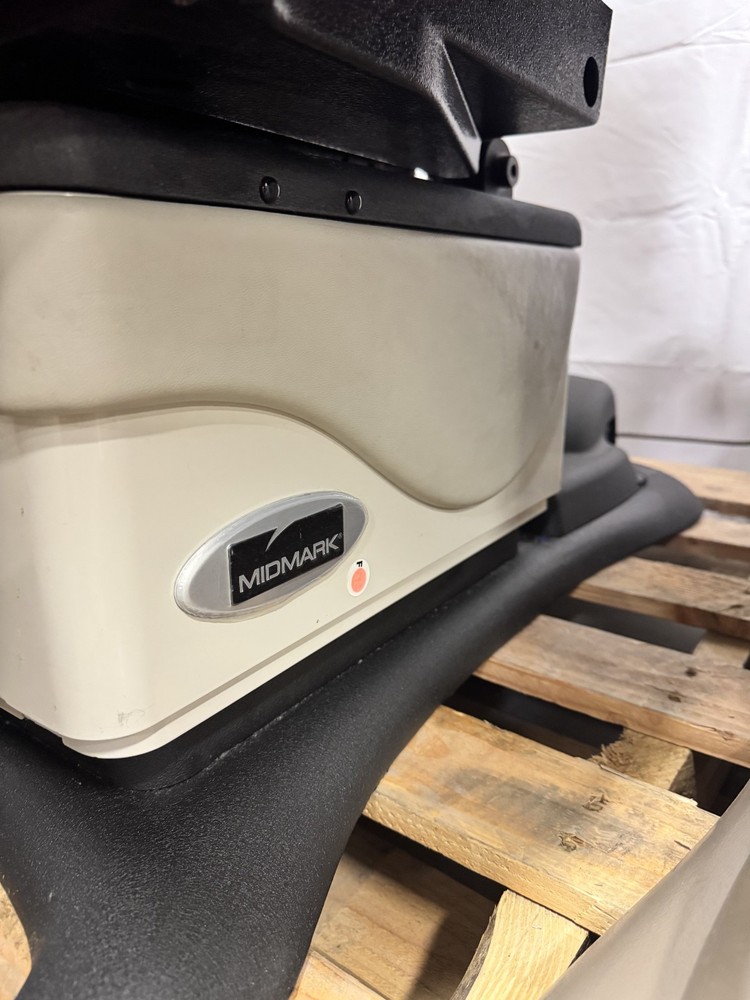 Midmark 630-003 Power Procedure Chair