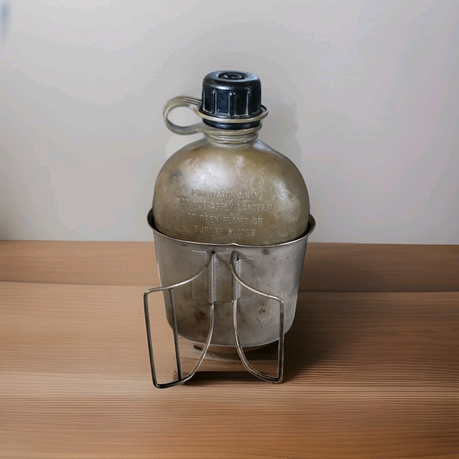 Vintage 1976 US Military 1 Qt Hard Plastic Canteen & Aluminum Cup Field Gear