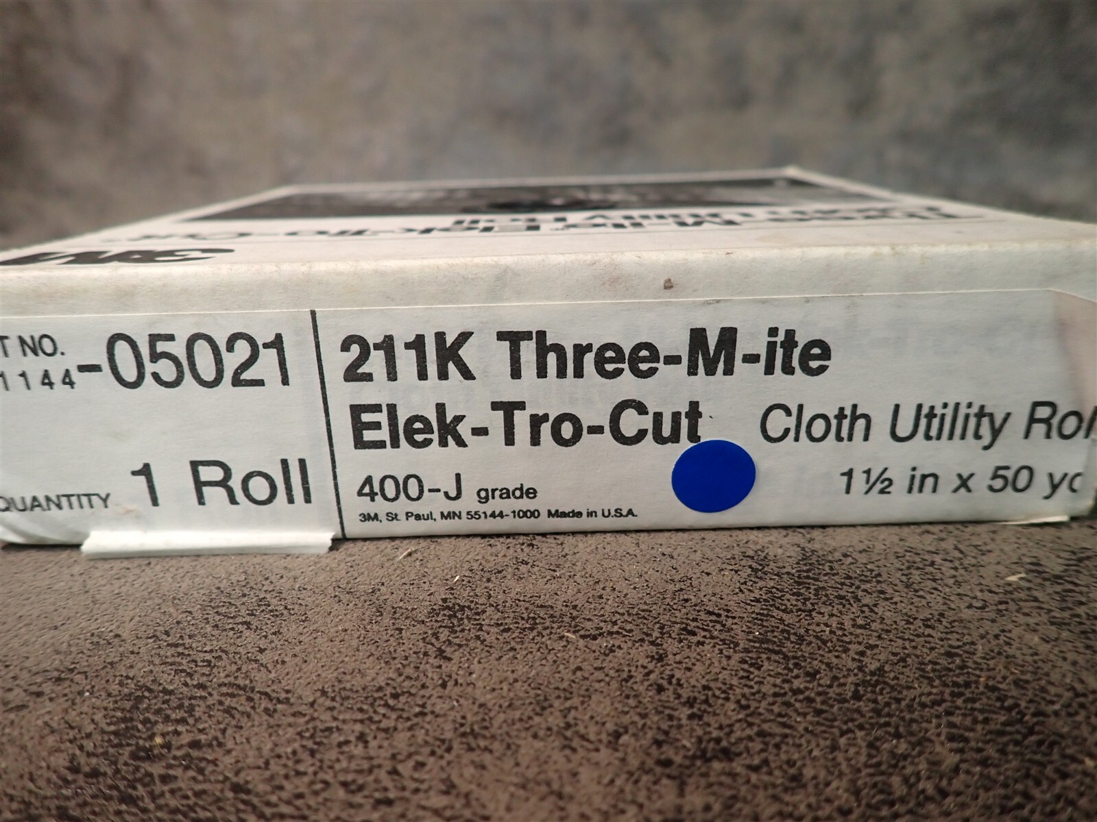 NEW 3M 05021 Elek-Tro-Cut 1.5" x 50 Yard 400J Grit Cloth Utility Roll (W5)