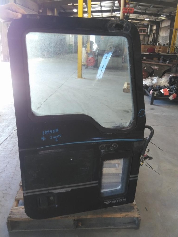 For 2007 MACK CXN 2003-2007 DOOR ASSEMBLY Right ,  MD
