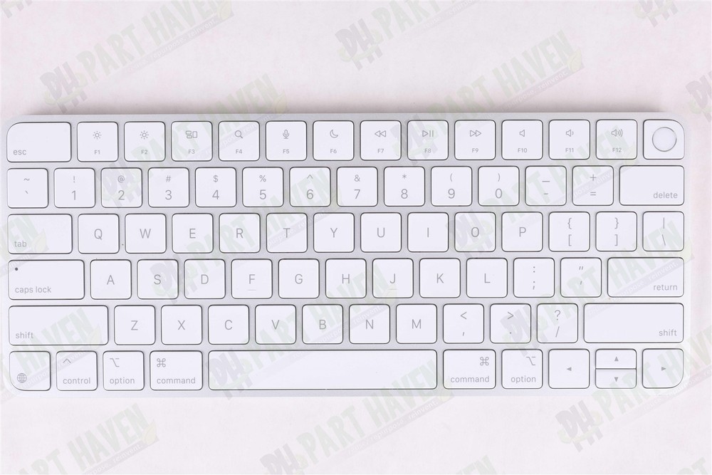 Apple USB-C Desk Set in Silver Magic Keyboard Touch ID Magic Mouse Braided Cable