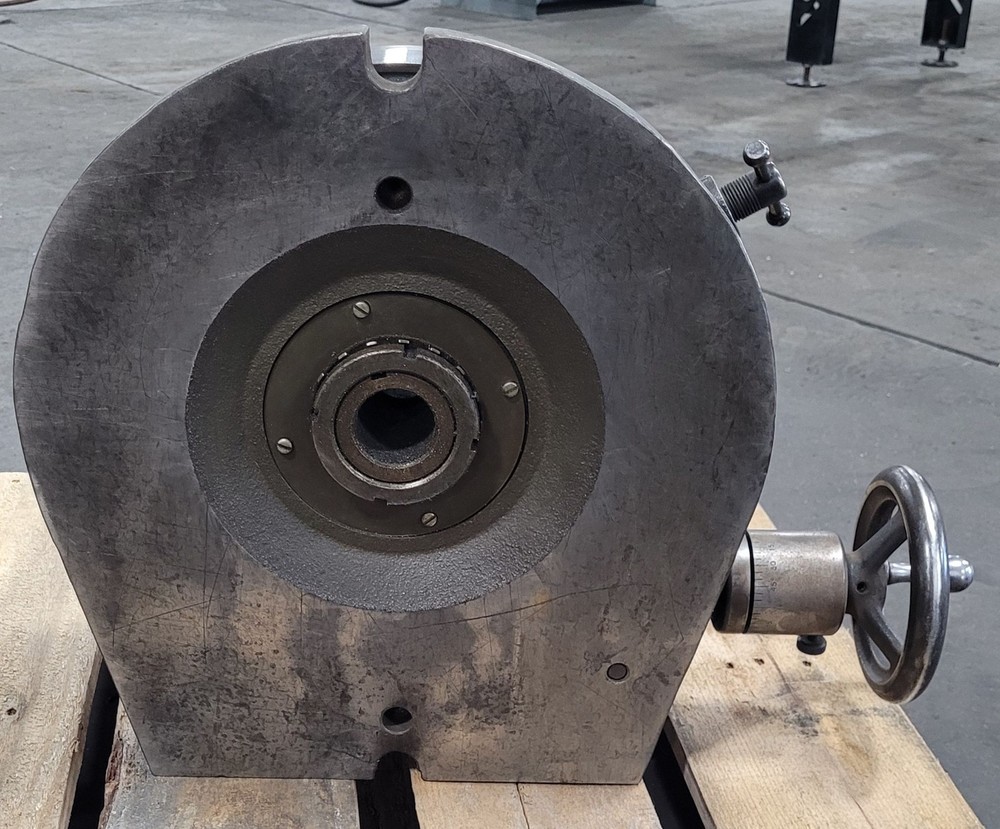 Universal Horizontal/Vertical Rotary Table w/ 8in 3-Jaw Chuck