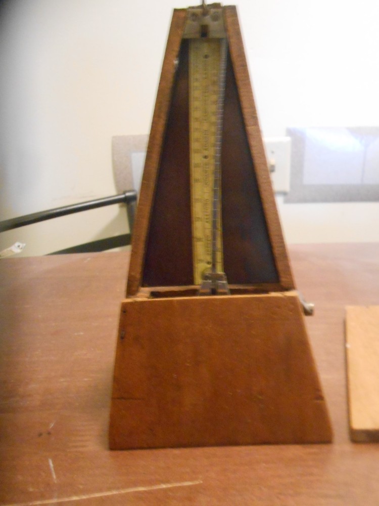 VINTAGE SETH THOMAS METRONOME