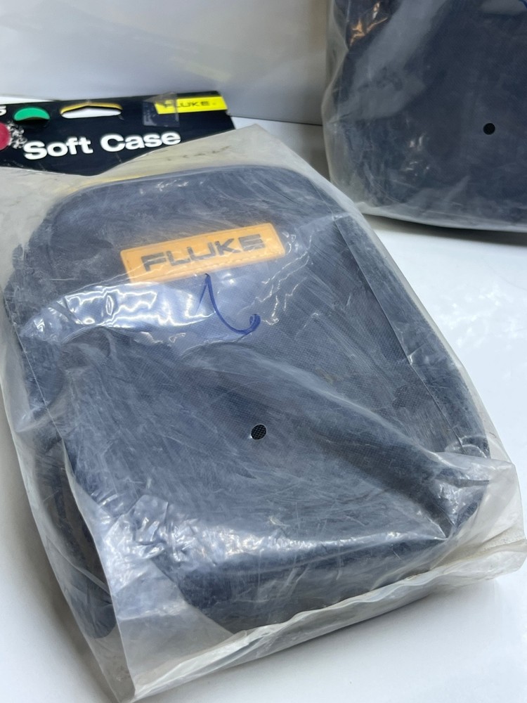 (Lot 2 Pcs) Fluke C35 Soft Case