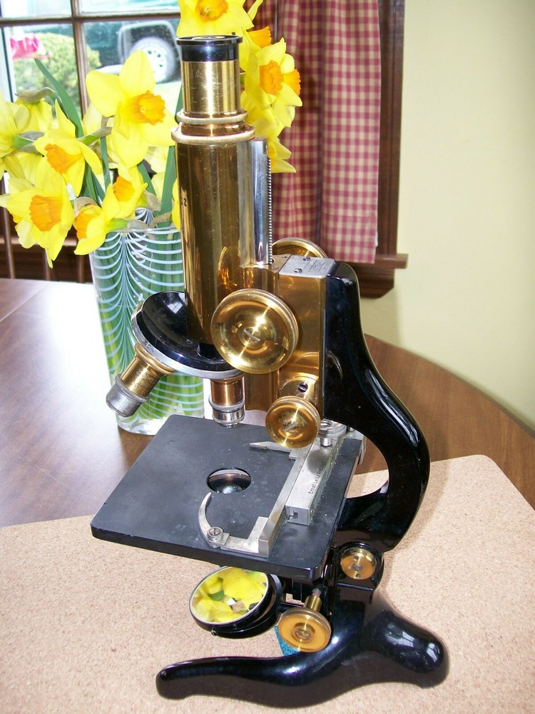 ERNST LEITZ MICROSCOPE 1928