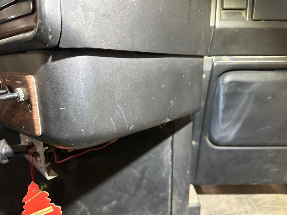 1988-2004 Freightliner FLD112 SWITCH Dash Panel - Used