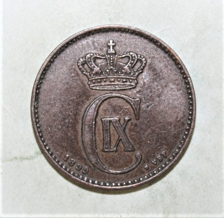 S7 - Denmark 2 Ore 1899 Extremely Fine + Copper Coin *** Nice