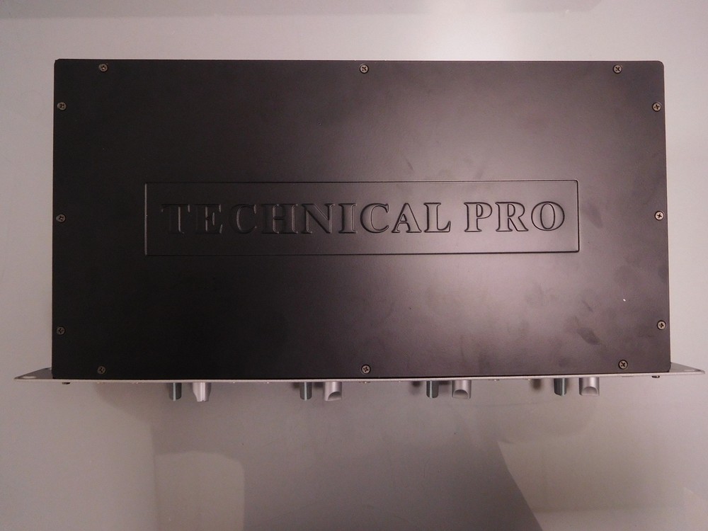 Technical Pro ZNR-S4 4-Room Multi Source Zoner Headphone Amplifier