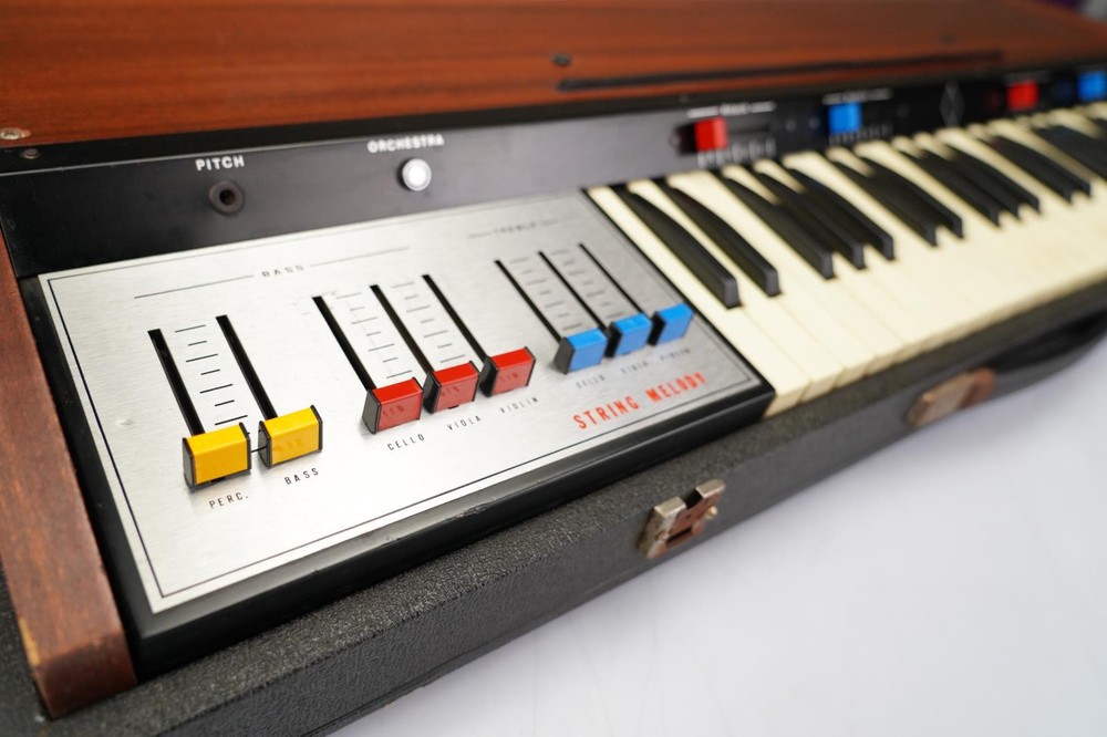 Logan String Melody Synthesizer #57571