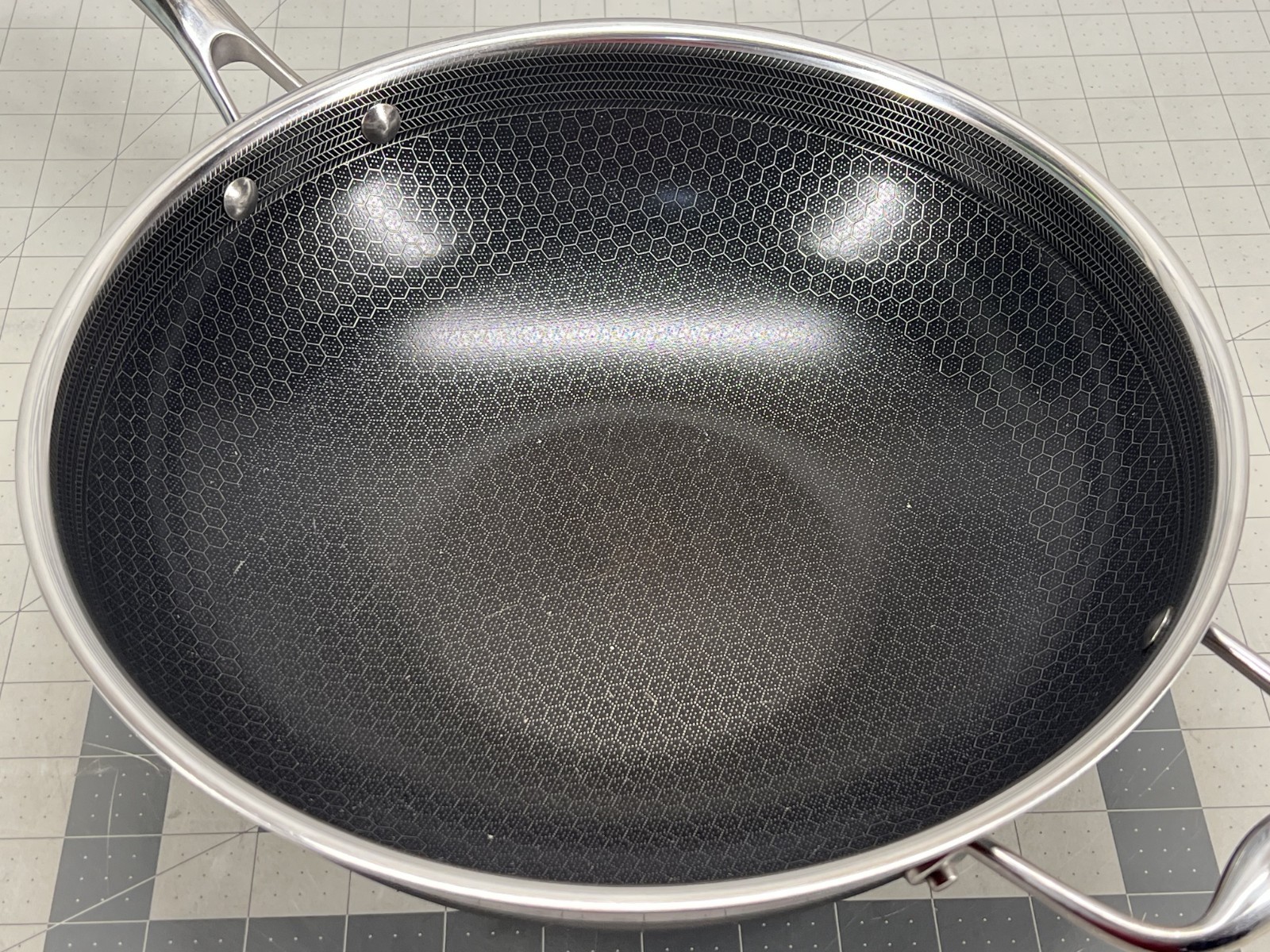 HexClad Hybrid Nonstick 12-Inch Wok Frying Pan (No Lid) - Used!