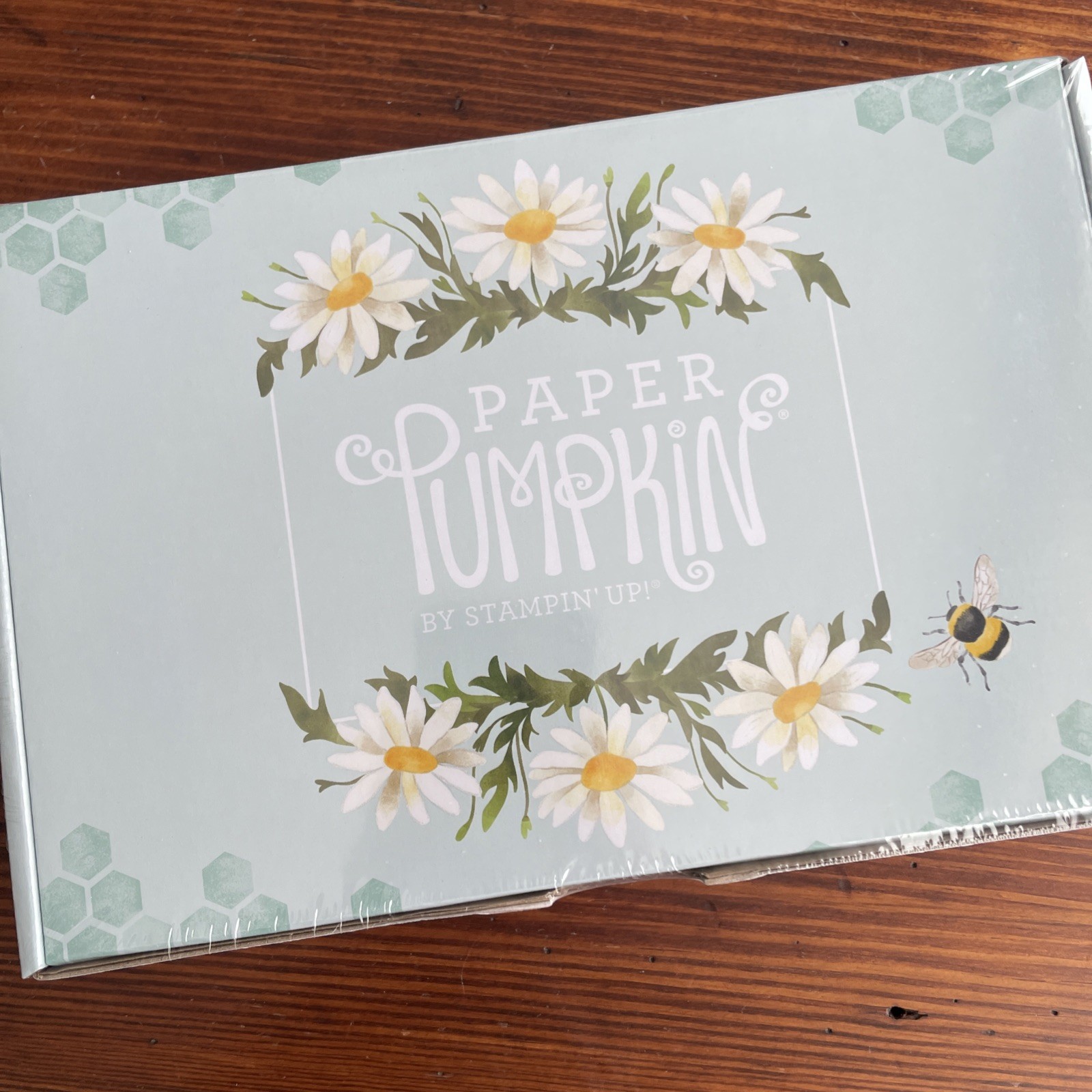 Stampin Up! DAISY DAYDREAM Paper Pumpkin Kit March 2025 Flower Bee Honeycomb