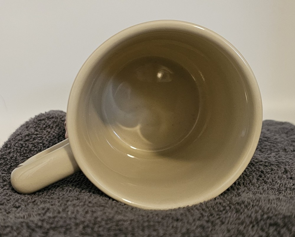 Concombre Decole Hiding Pig Mug with Polka Dots