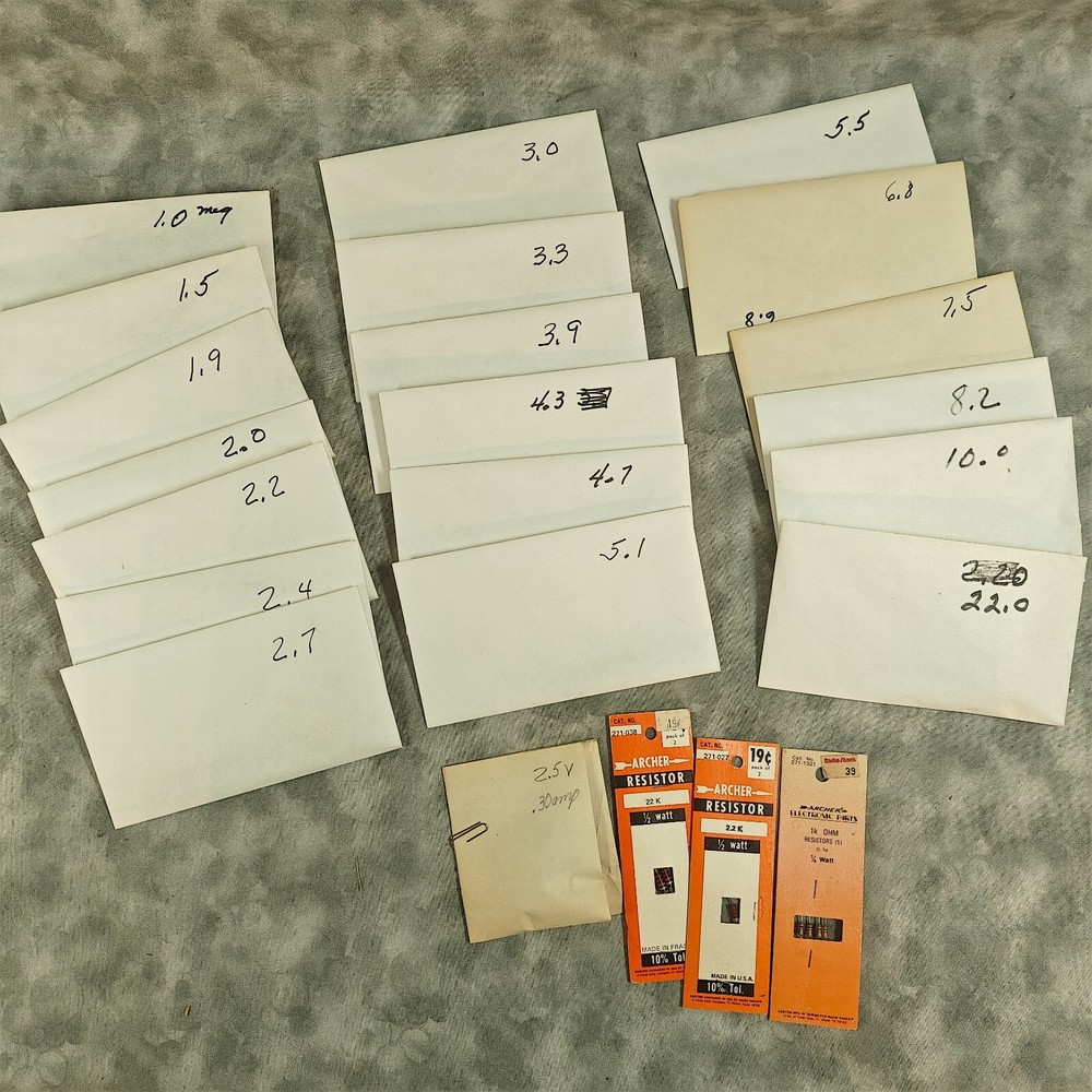 Vintage Mixed Resistor Lot - Assorted Ohm Values for DIY Electronics Projects 📏
