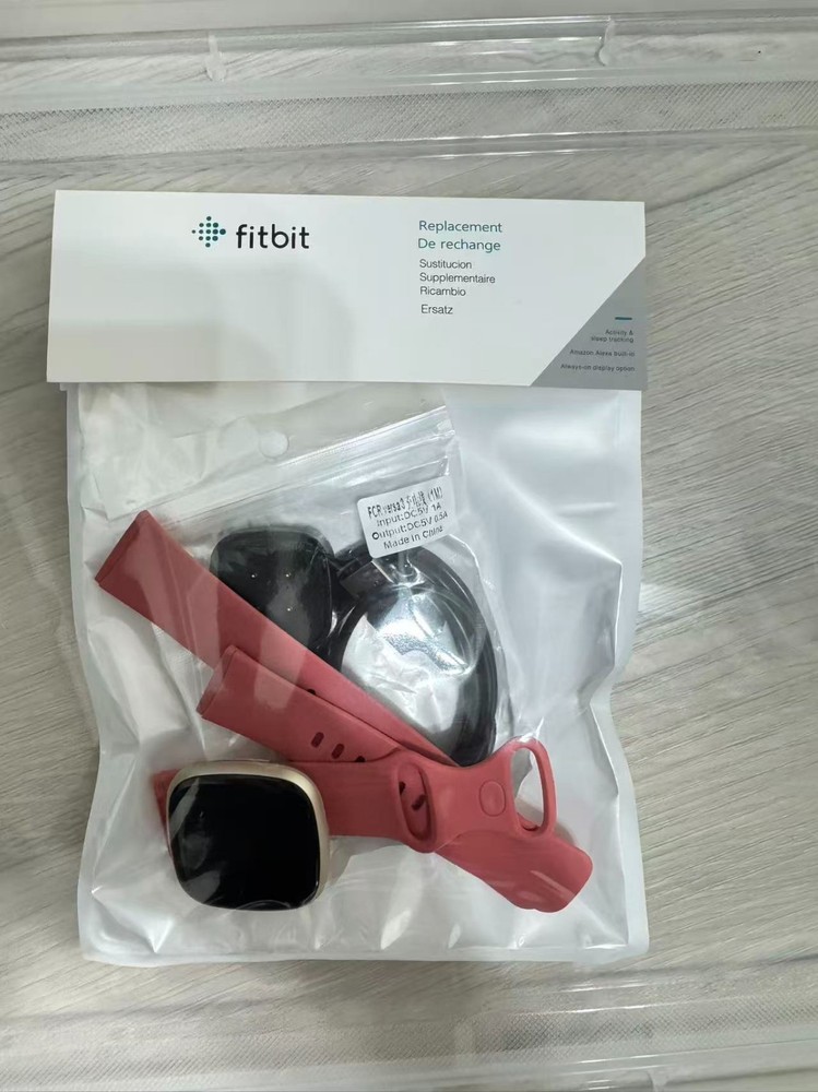 [TESTED] Fitbit Versa 3 - Data Cleared - GOLD [Grade A]