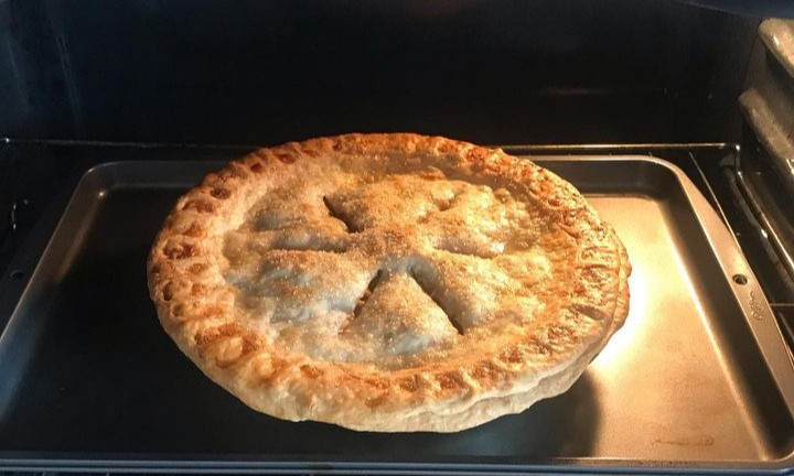 2 Delicious Apple 🍎 pies
